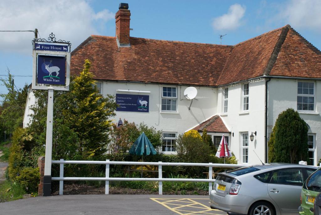 The White Hart Inn Newbury  Ngoại thất bức ảnh